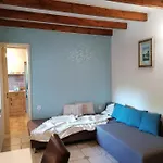 Apartament Bastya *